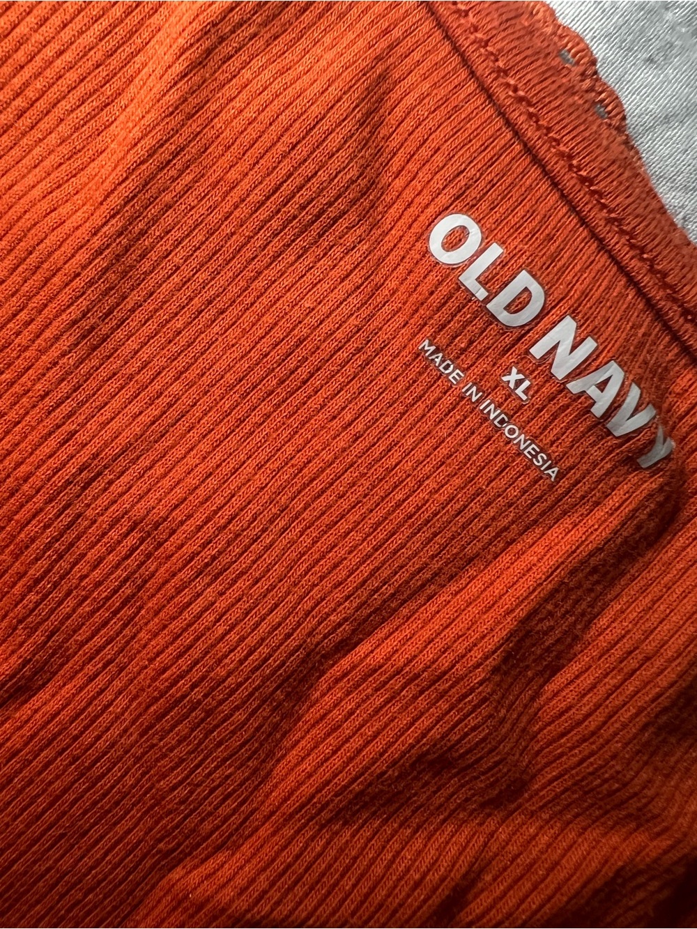 Old Navy Orange Scoop-Neck Ruched Tank - Picture 3 of 3